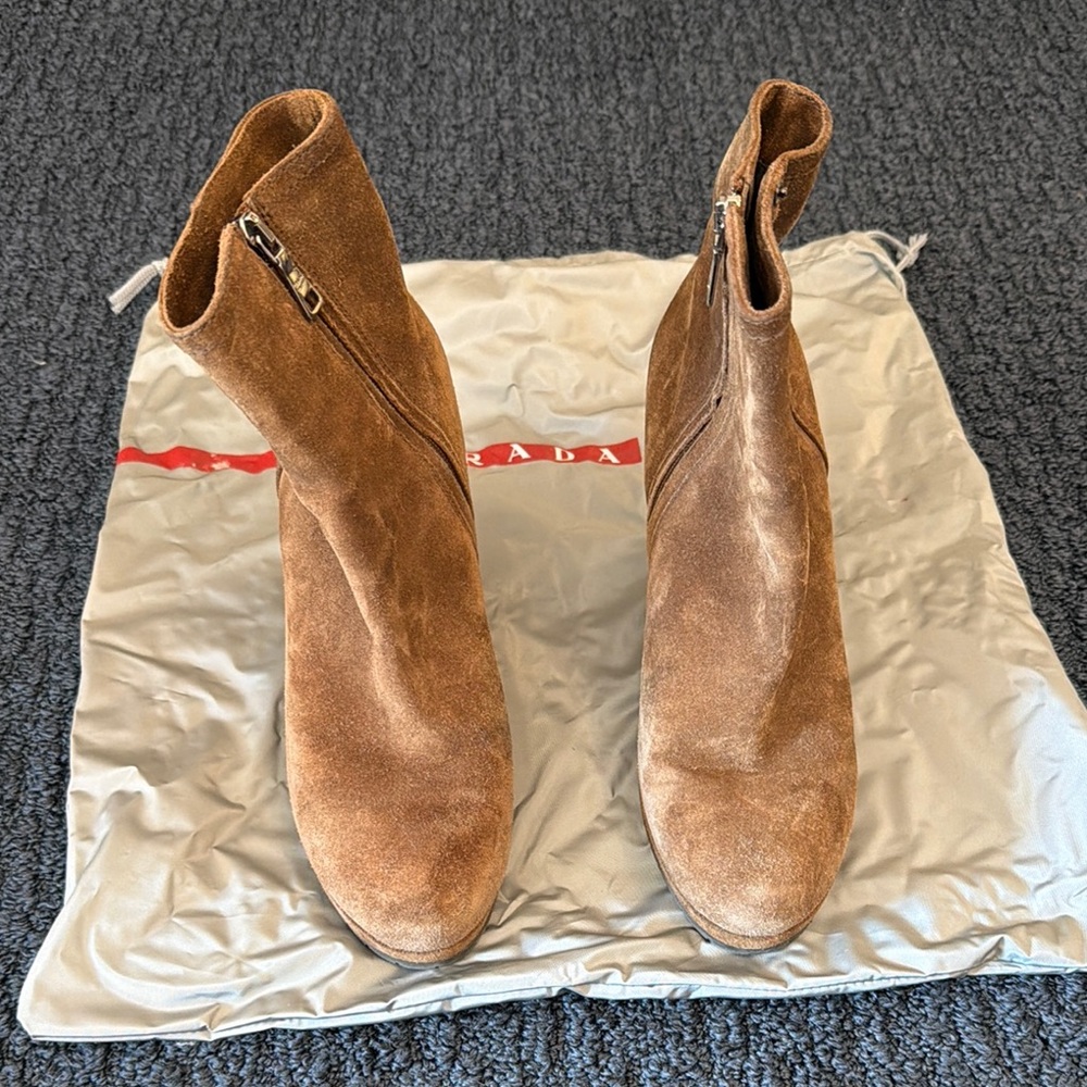 Prada Women’s Brown Suede Wedge Ankle Boots - Picture 3 of 4